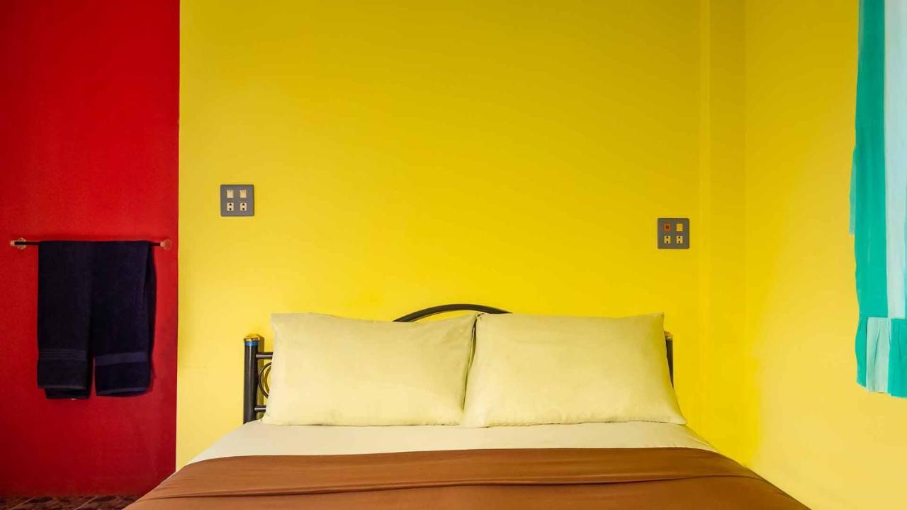 Sabina Guesthouse Kamala Extérieur photo